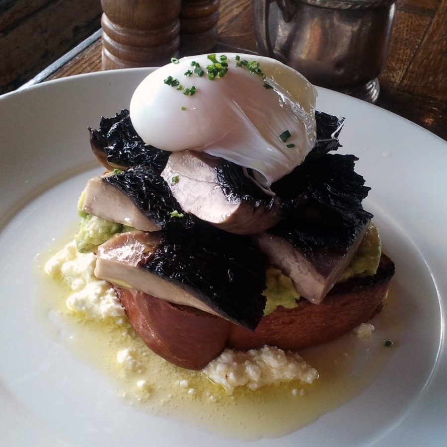 Funghi A La Parisienne - Toasted brioche w. buttered mushrooms, smashed avocado and goat cheese rondelle