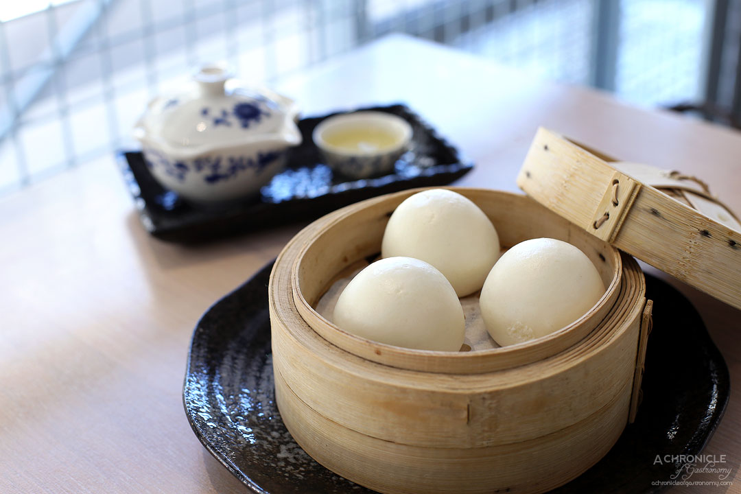 Momo Dumpling + Tea - Custard bao (3 for $7.90)
