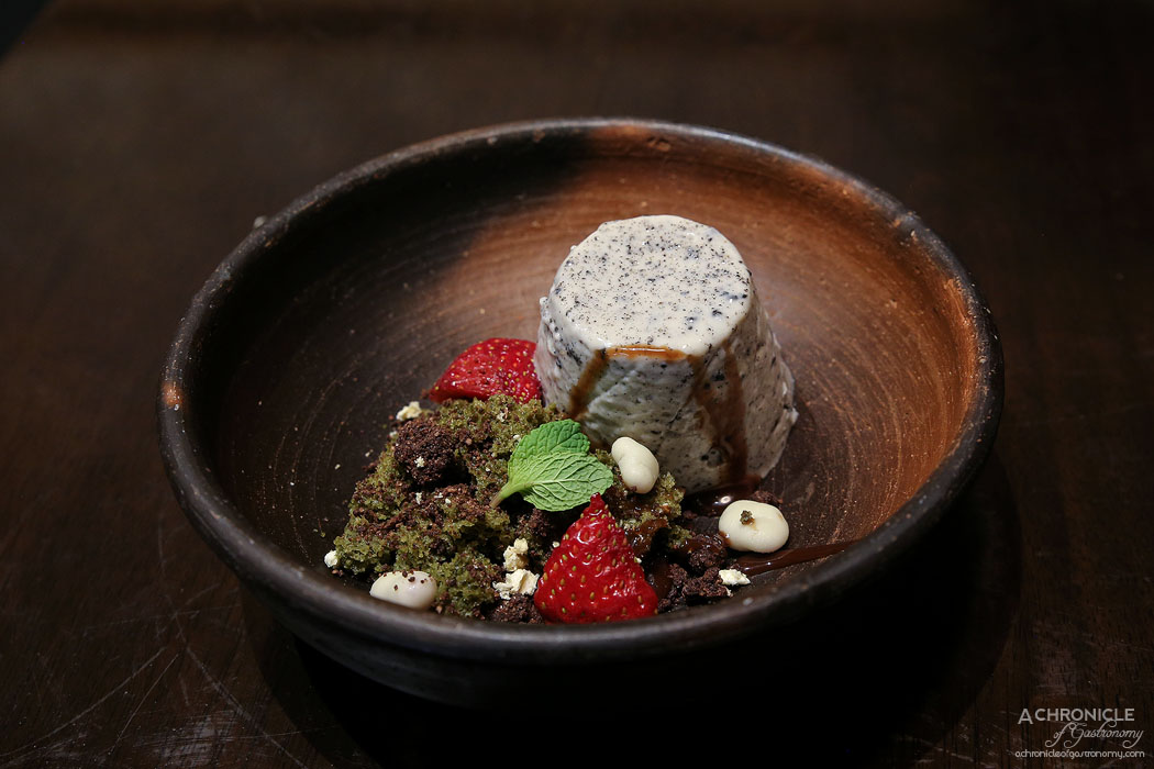Machi - Black Sesame Panna Cotta (Pudding) - Black sesame pudding, green tea sponge cake, chocolate soil ($9.80)