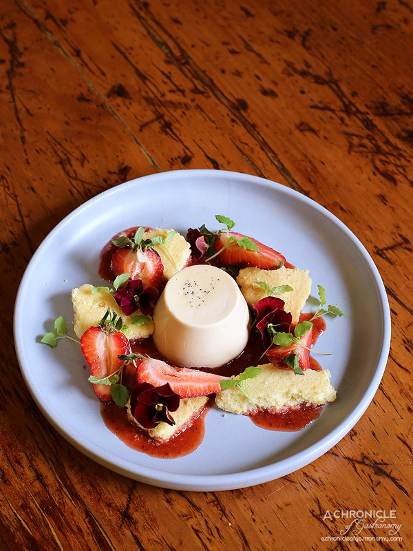 Saint James - Earl grey panna cotta with shortbread biscuits, strawberry jam and fresh strawberries