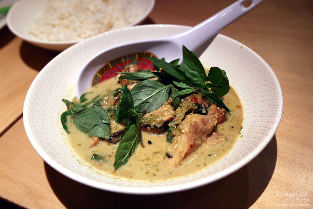 Tenpin - Green curry with chargrilled chicken, snake beans and cherry tomatoes